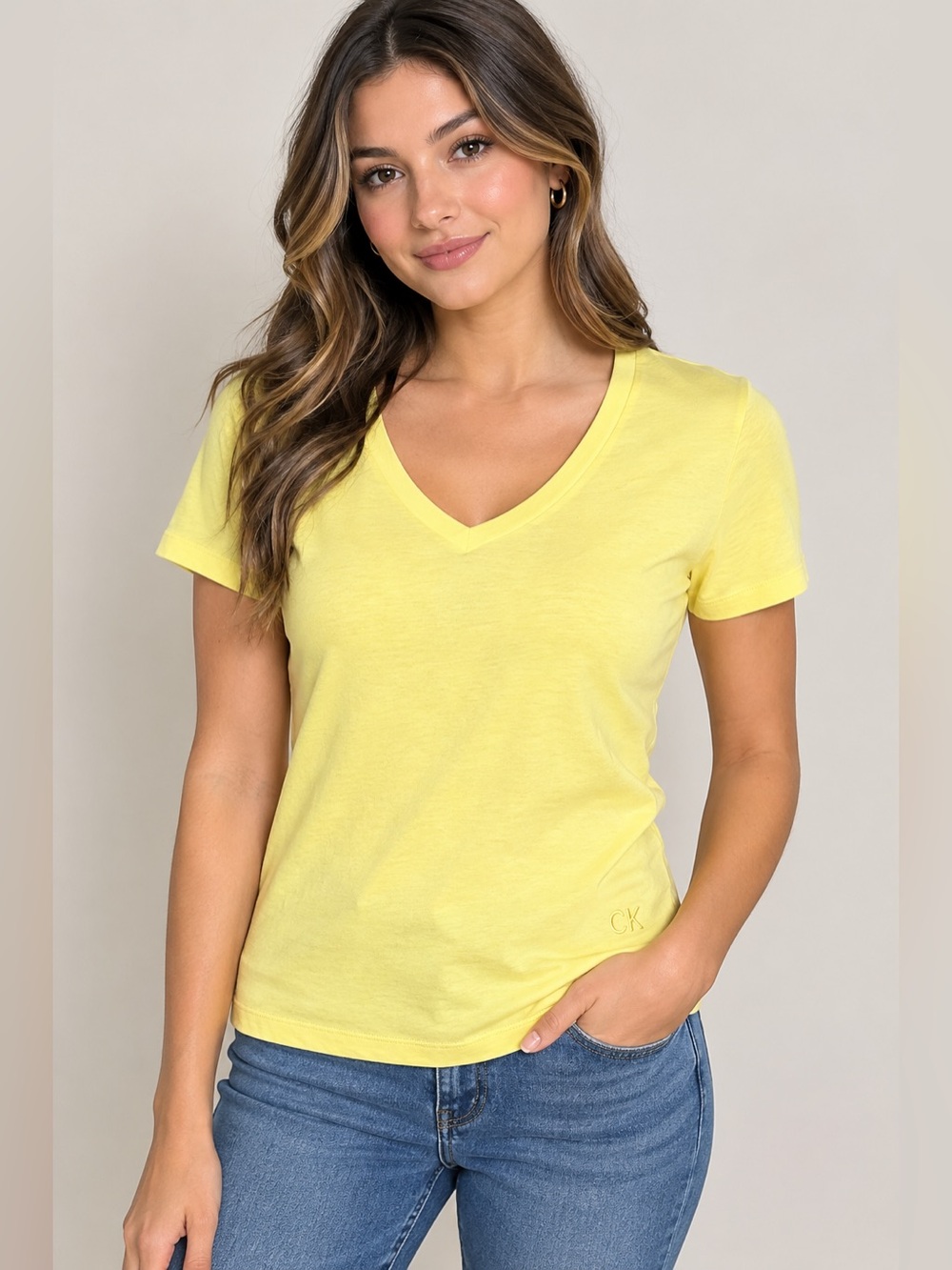 ✨Calvin Klein Women’s Yellow V-Neck T-Shirt Short Sleeve Size XS